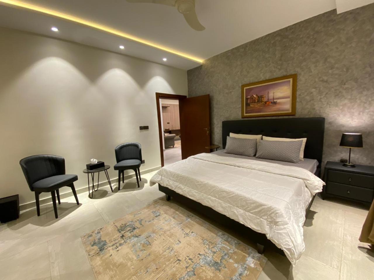 Firefly Retreat-Your Home Away From Home Rawalpindi Esterno foto