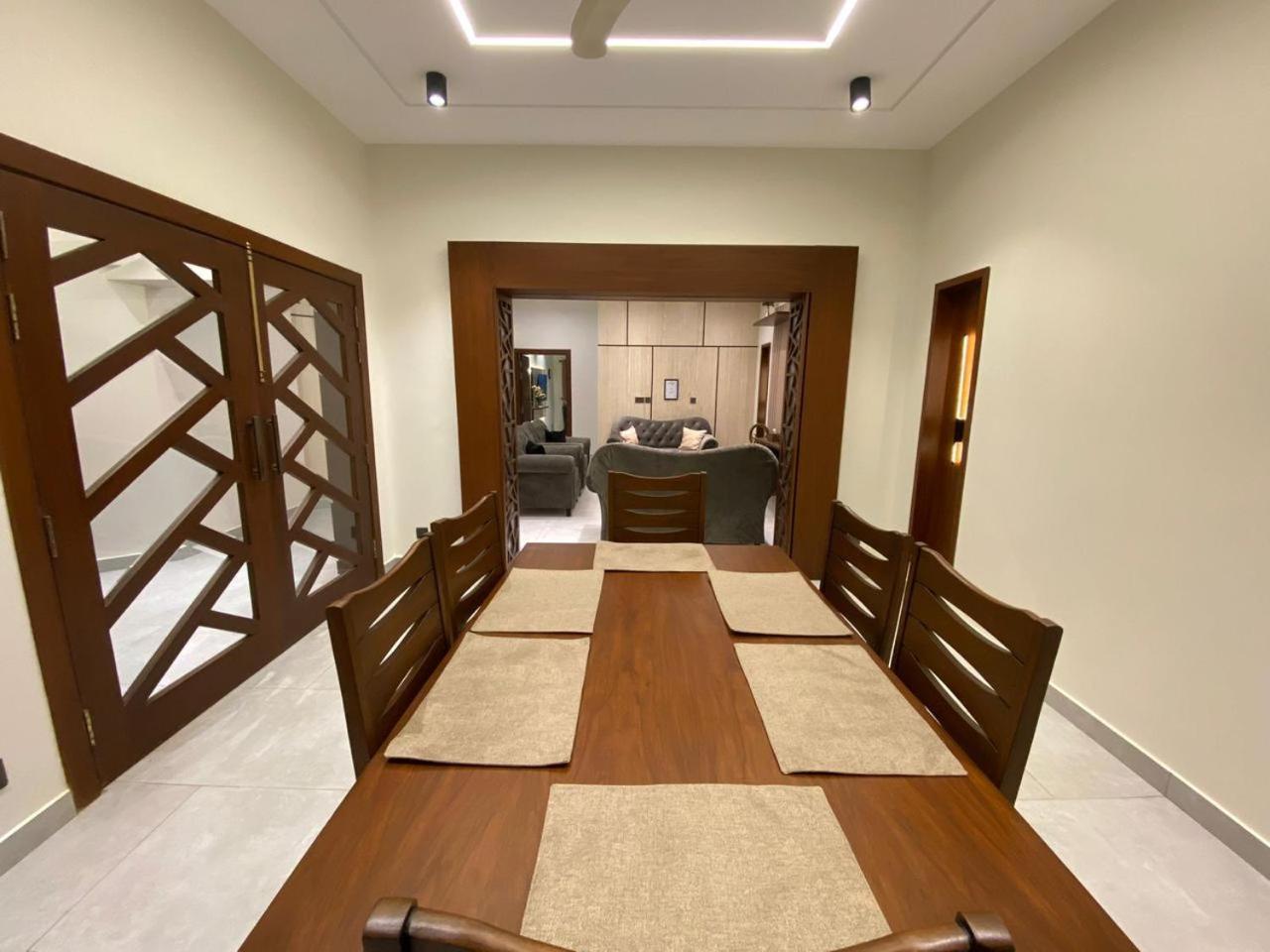 Firefly Retreat-Your Home Away From Home Rawalpindi Esterno foto